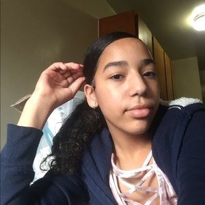 Meet your Posher, Vianyely